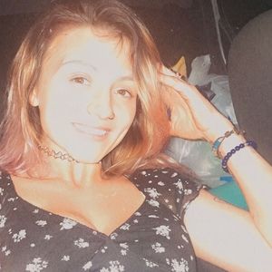 Meet your Posher, Fatima